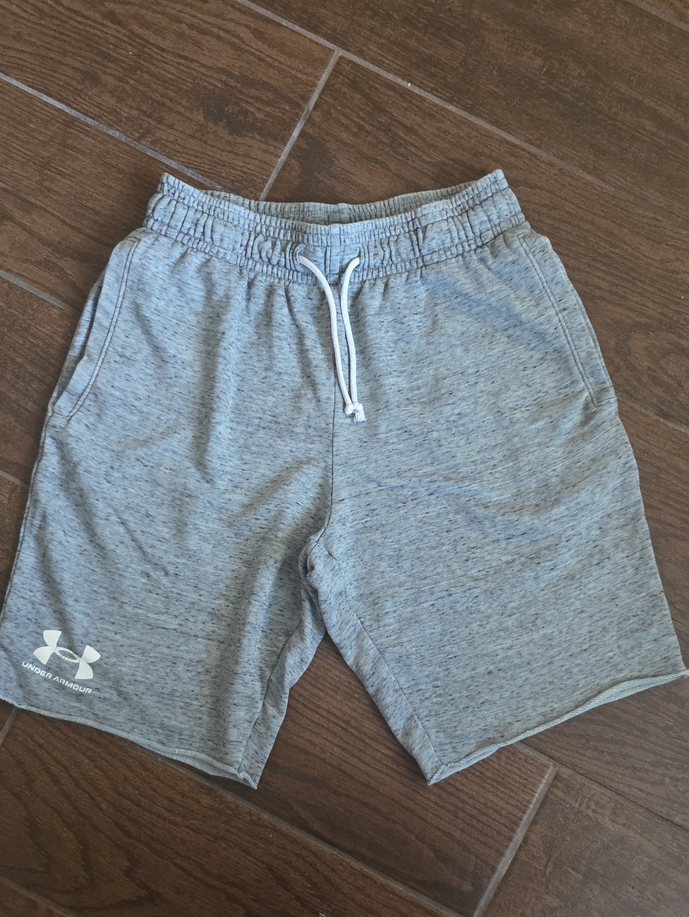 Under Armour Gray Heather Athletic Men's Shorts with Drawstring